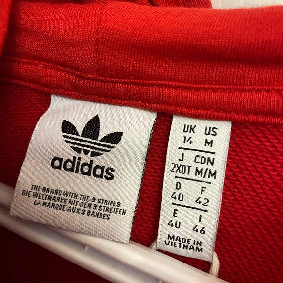 Red adidas cropped hoodie - Picture 2 of 2